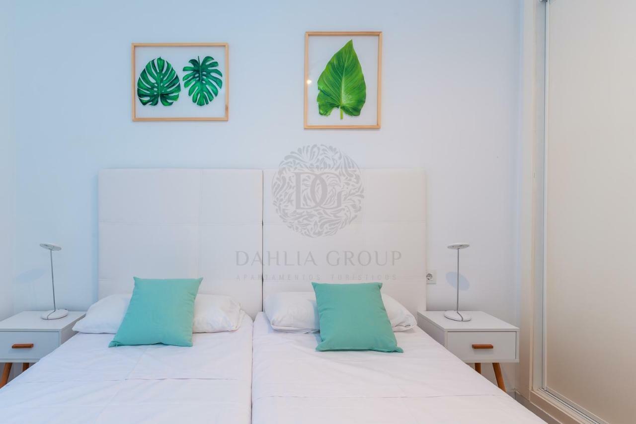 El Faro Beach Apartment By Dahlia Group Estepona Ngoại thất bức ảnh